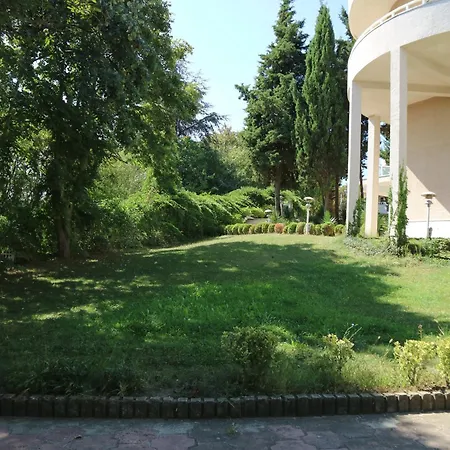 Park Bellevue Hotel 3*