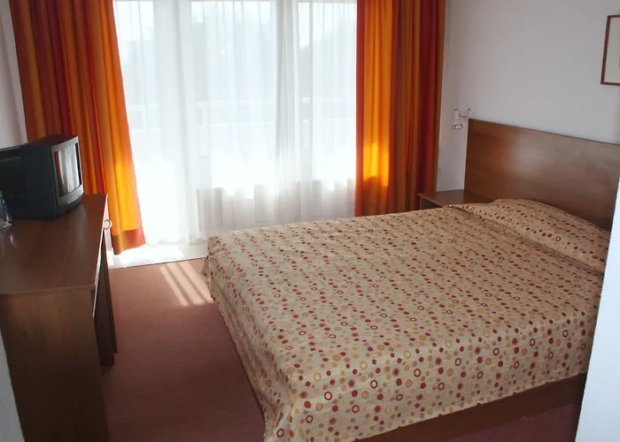 Park Bellevue 3* Złote Piaski